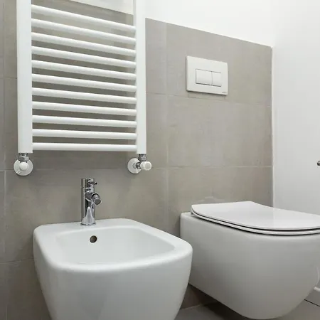 Joivy Solari Tolstoj Apartamento Milão