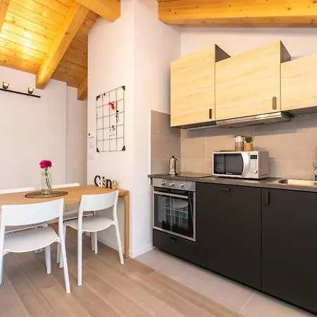 Joivy Contemporary In Historical Giambellino-lorenteggio Apartment