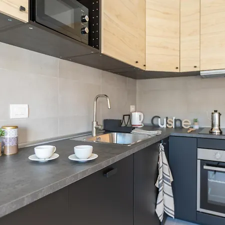 Apartment Joivy Contemporary In Historical Giambellino-lorenteggio Milan