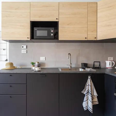 Joivy Solari Tolstoj Apartamento Milão