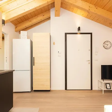 Joivy Contemporary In Historical Giambellino-lorenteggio * ميلان