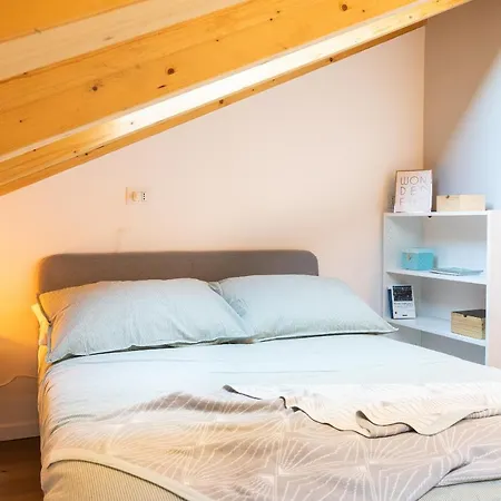 Joivy Contemporary In Historical Giambellino-lorenteggio Appartement Milaan