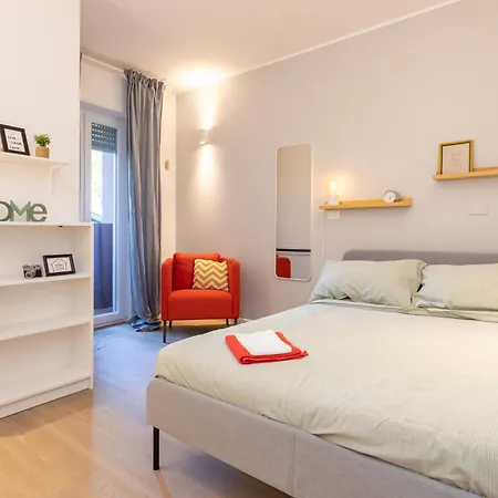Joivy Contemporary In Historical Giambellino-lorenteggio شقة